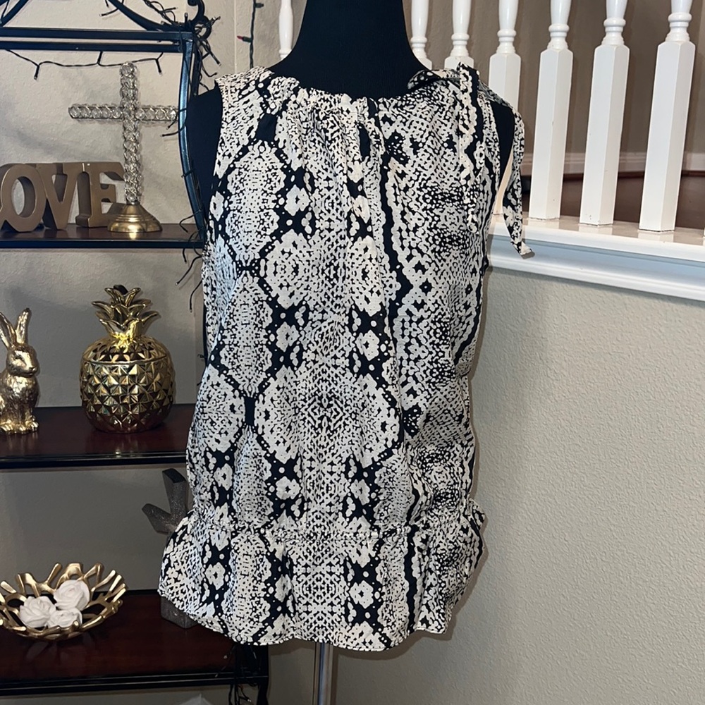 Loft women, tank top, size medium